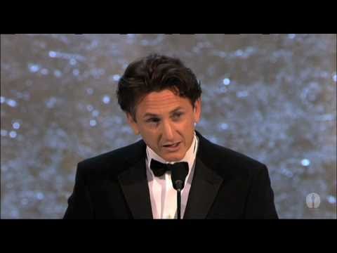 Sean Penn Wins Best Actor: 2004 Oscars