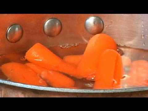 How to Boil Baby Carrots Until Tender : Meals for Baby & Family