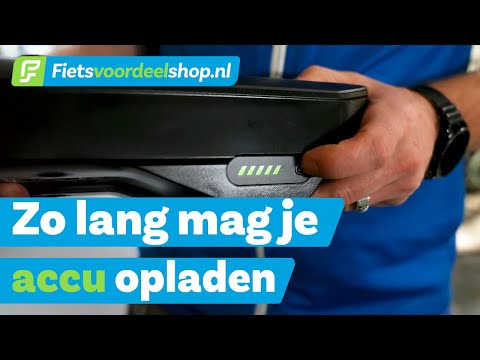 Hoe lang mag ik de accu van mijn e-bike aan de lader laten?